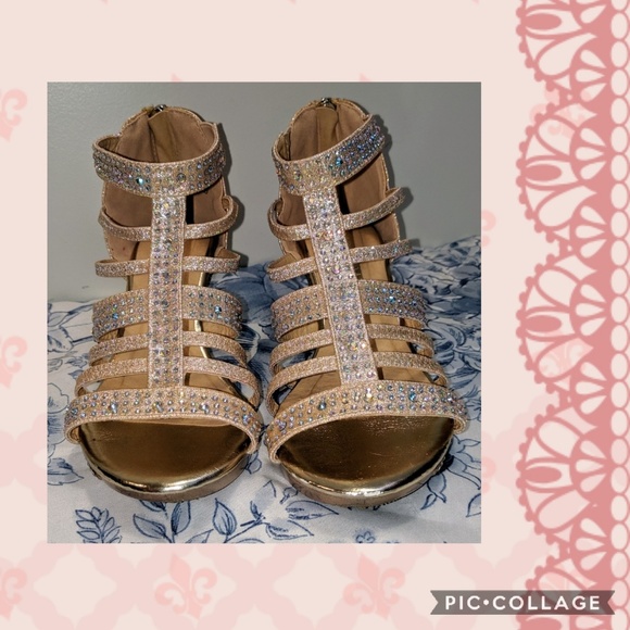 Adorababy Other - Big Girls Rose Gold Sparkle Heels